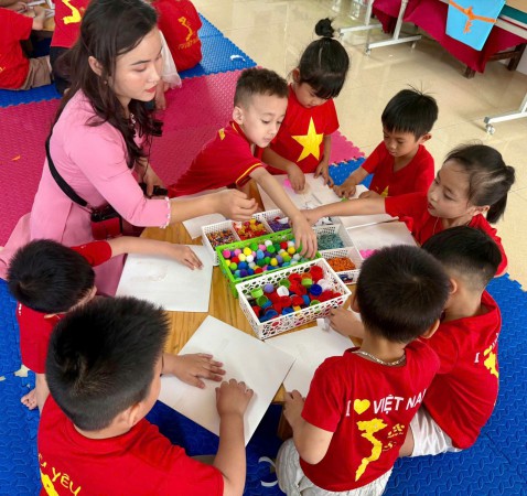 LỚP LỚN D